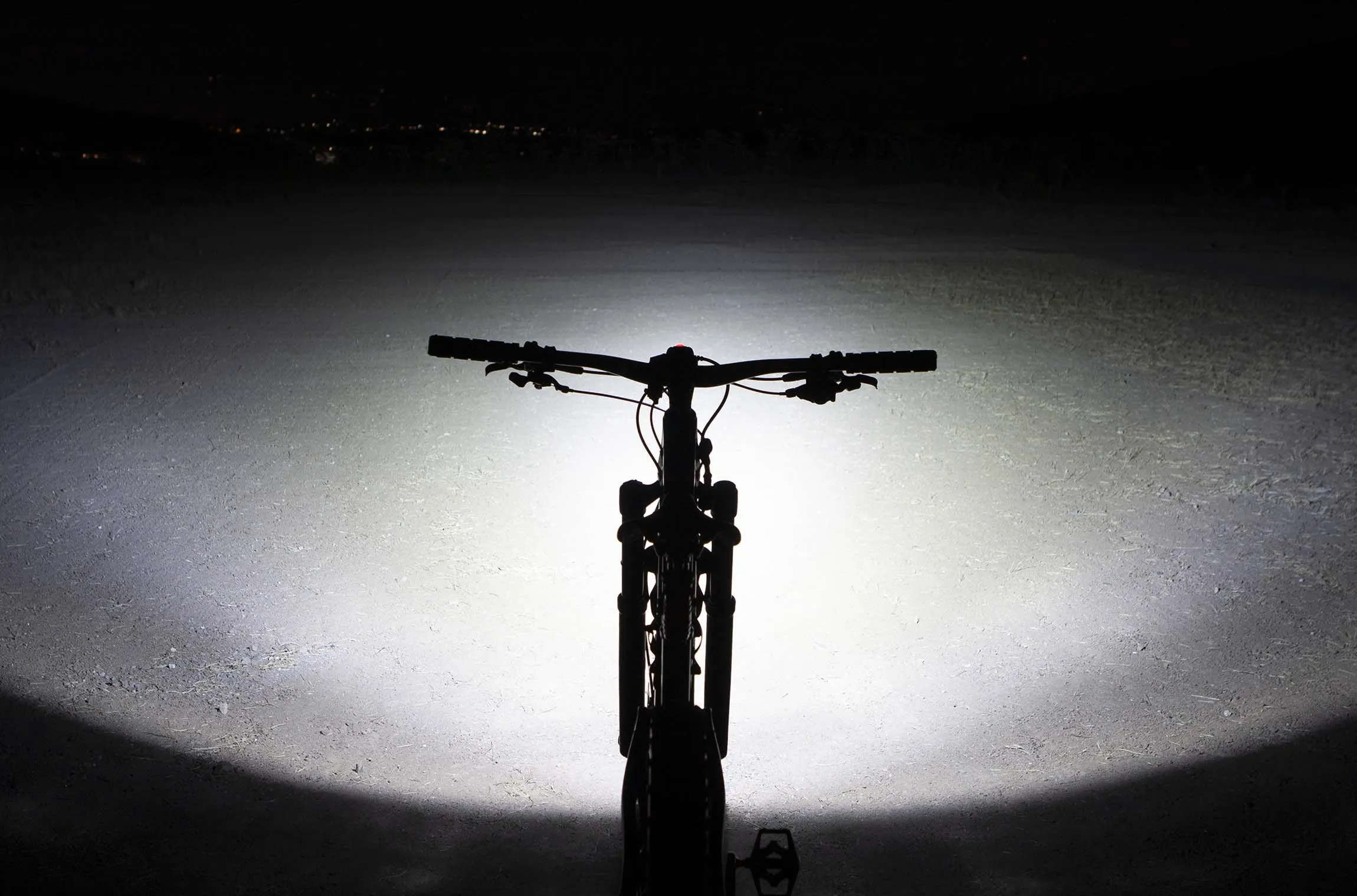 Pro 2200 Enduro (8 Cell) Front Bike Light